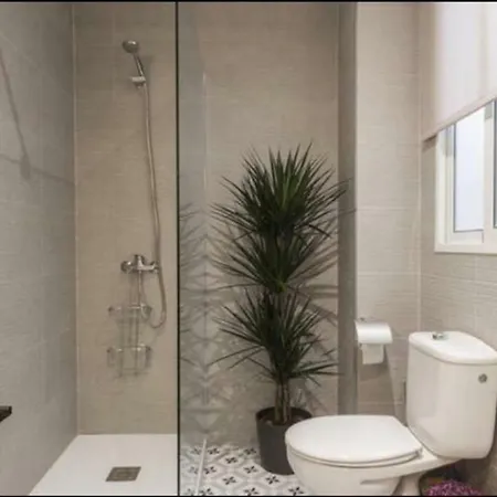 Reina Apartment